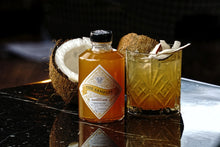 Lade das Bild in den Galerie-Viewer, COCO’S AMARETTO SOUR (FÜR 2 DRINKS)